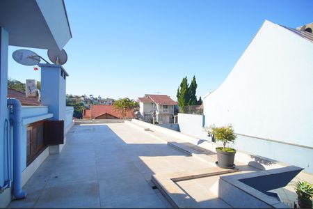 Casa à venda com 493m², 6 quartos e 3 vagasTerraço