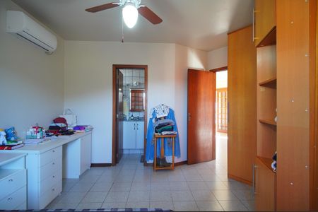 Casa à venda com 493m², 6 quartos e 3 vagasSuíte 2