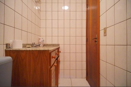 Casa à venda com 493m², 6 quartos e 3 vagasBanheiro de serviço