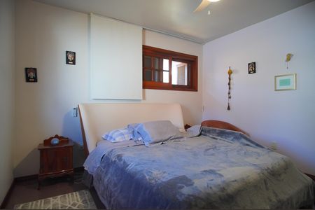 Casa à venda com 493m², 6 quartos e 3 vagasSuíte 3