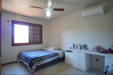 Casa à venda com 493m², 6 quartos e 3 vagasSuíte 2