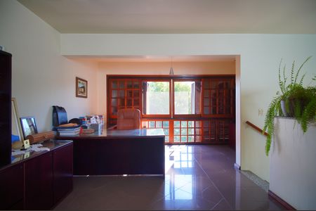 Casa à venda com 493m², 6 quartos e 3 vagasEscritório