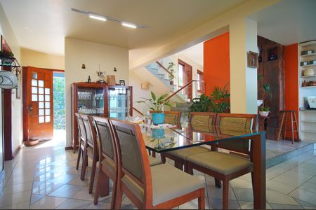 Casa à venda com 493m², 6 quartos e 3 vagasSala de Jantar