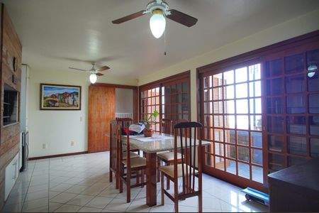 Casa à venda com 493m², 6 quartos e 3 vagasCozinha 1