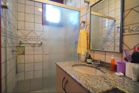 Casa à venda com 493m², 6 quartos e 3 vagasBanheiro 1