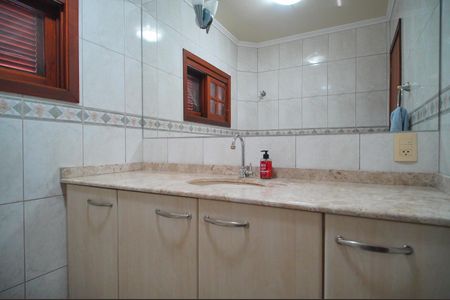 Casa à venda com 493m², 6 quartos e 3 vagasBanheiro 2