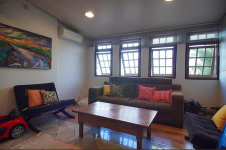 Casa à venda com 493m², 6 quartos e 3 vagasSala 2