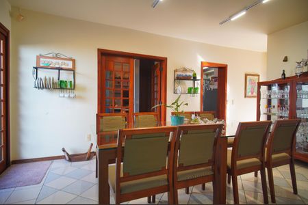 Casa à venda com 493m², 6 quartos e 3 vagasSala de Jantar