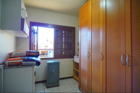 Casa à venda com 493m², 6 quartos e 3 vagasQuarto 2