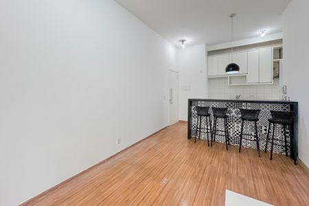 Sala de apartamento à venda com 3 quartos, 64m² em Cambuci, São Paulo