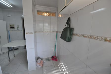 Apartamento à venda com 80m², 3 quartos e 1 vagaÁrea de serviço
