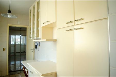 Apartamento para alugar com 98m², 3 quartos e 1 vaga Apartamento para alugar com 98m², 3 quartos e 1 vagaÁrea de Serviço