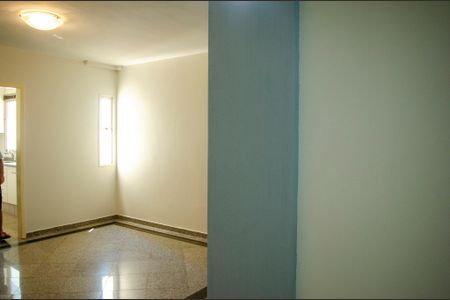 Apartamento para alugar com 98m², 3 quartos e 1 vaga Apartamento para alugar com 98m², 3 quartos e 1 vagaSala