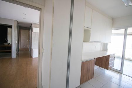 Apartamento à venda com 139m², 3 quartos e 2 vagas Apartamento à venda com 139m², 3 quartos e 2 vagasCozinha
