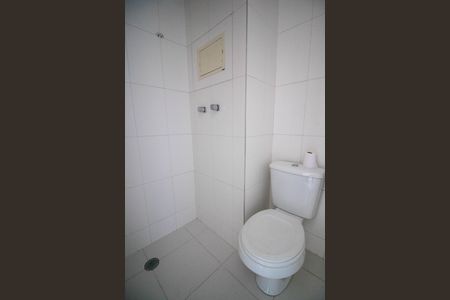 Apartamento à venda com 139m², 3 quartos e 2 vagas Apartamento à venda com 139m², 3 quartos e 2 vagasBanheiro de Serviço