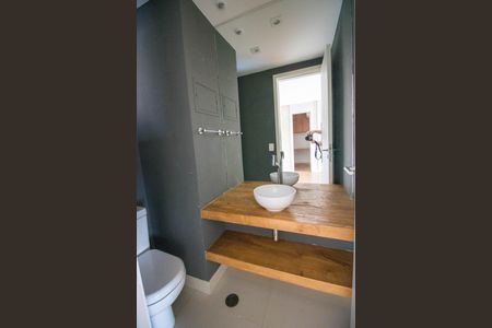 Apartamento à venda com 139m², 3 quartos e 2 vagas Apartamento à venda com 139m², 3 quartos e 2 vagasLavabo