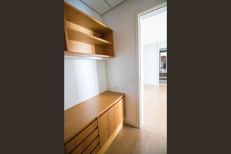 Apartamento à venda com 139m², 3 quartos e 2 vagas Apartamento à venda com 139m², 3 quartos e 2 vagasDespensa