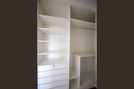 Apartamento à venda com 139m², 3 quartos e 2 vagas Apartamento à venda com 139m², 3 quartos e 2 vagasSuíte 3