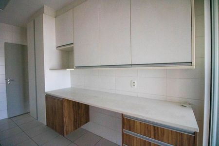 Apartamento à venda com 139m², 3 quartos e 2 vagas Apartamento à venda com 139m², 3 quartos e 2 vagasCozinha