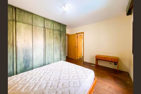 Apartamento para alugar com 139m², 4 quartos e 3 vagas Apartamento para alugar com 139m², 4 quartos e 3 vagasSuíte