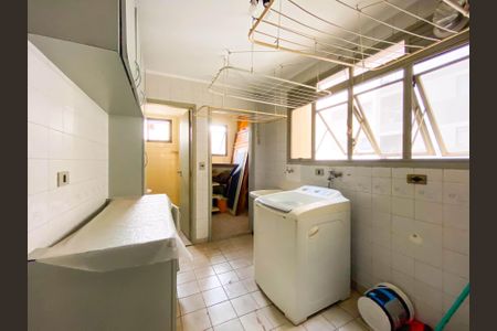 Apartamento para alugar com 139m², 4 quartos e 3 vagas Apartamento para alugar com 139m², 4 quartos e 3 vagasÁrea de Serviço