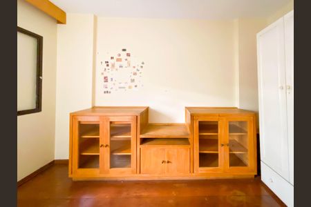Apartamento para alugar com 139m², 4 quartos e 3 vagas Apartamento para alugar com 139m², 4 quartos e 3 vagasQuarto 2