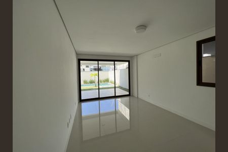 Casa de Condomínio à venda com 4 quartos, 290m² em Recreio dos Bandeirantes, Rio de Janeiro