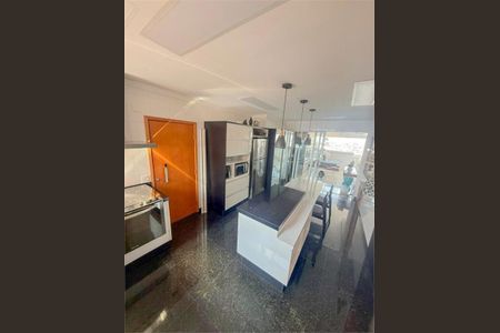 Apartamento à venda com 200m², 4 quartos e 4 vagas