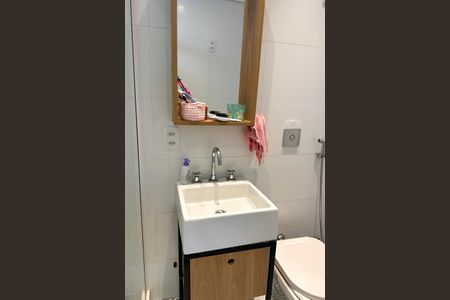 Apartamento à venda com 128m², 2 quartos e 1 vaga Apartamento à venda com 128m², 2 quartos e 1 vagaBanheiro Social