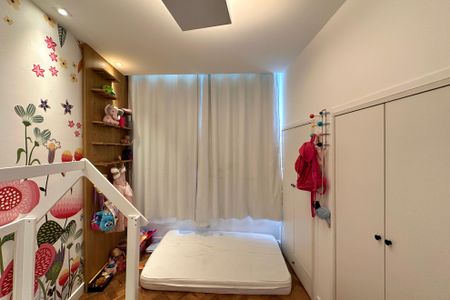 Quarto 1 de apartamento à venda com 2 quartos, 128m² em Copacabana, Rio de Janeiro