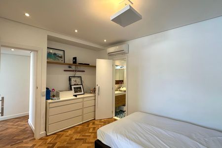 Apartamento à venda com 128m², 2 quartos e 1 vaga Apartamento à venda com 128m², 2 quartos e 1 vagaSuíte