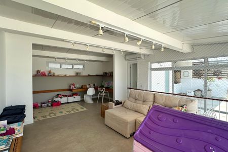 Apartamento à venda com 128m², 2 quartos e 1 vaga Apartamento à venda com 128m², 2 quartos e 1 vagaÁrea externa - Sala 02