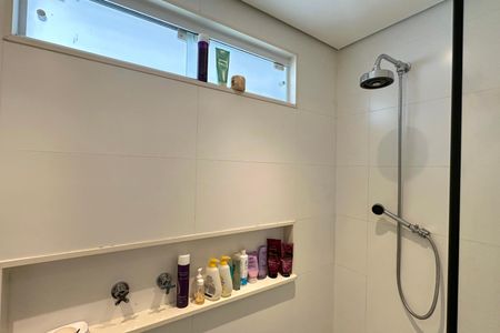 Apartamento à venda com 128m², 2 quartos e 1 vaga Apartamento à venda com 128m², 2 quartos e 1 vagaBanheiro Suíte