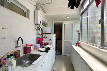 Apartamento à venda com 128m², 2 quartos e 1 vaga Apartamento à venda com 128m², 2 quartos e 1 vagaÁrea de Serviço
