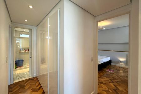 Apartamento à venda com 128m², 2 quartos e 1 vaga Apartamento à venda com 128m², 2 quartos e 1 vagaCorredor