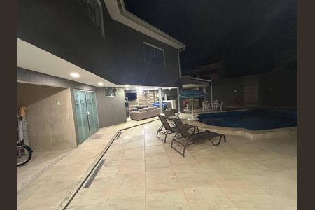 Casa de condomínio à venda com 280m², 3 quartos e 3 vagas