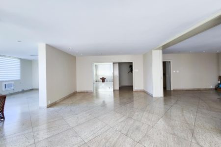 Apartamento à venda com 282m², 3 quartos e 2 vagas Apartamento à venda com 282m², 3 quartos e 2 vagasSala