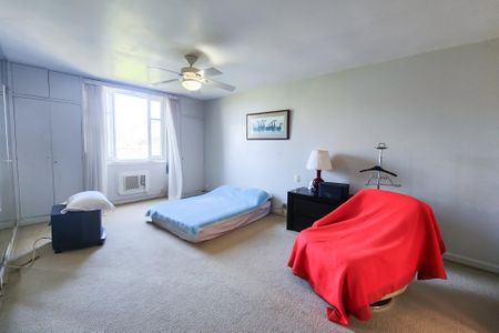 Apartamento à venda com 282m², 3 quartos e 2 vagas Apartamento à venda com 282m², 3 quartos e 2 vagasSuíte