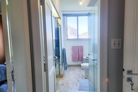 Apartamento à venda com 282m², 3 quartos e 2 vagas Apartamento à venda com 282m², 3 quartos e 2 vagasBanheiro