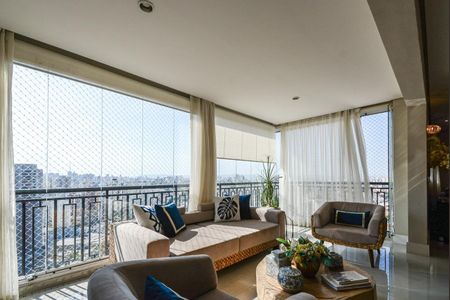 Apartamento à venda com 5 quartos, 268m² em Vila Firmiano Pinto, São Paulo