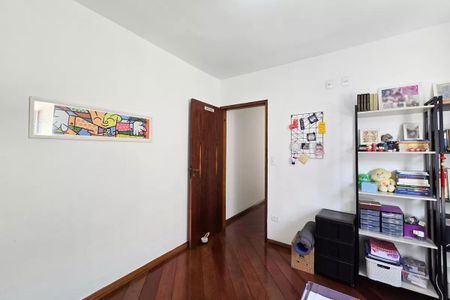 Casa à venda com 165m², 3 quartos e 2 vagas