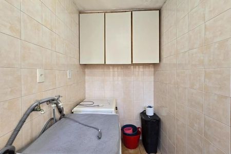 Casa à venda com 165m², 3 quartos e 2 vagas