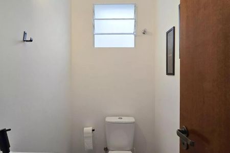 Casa à venda com 165m², 3 quartos e 2 vagas