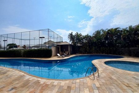 Apartamento à venda com 71m², 3 quartos e 1 vaga Apartamento à venda com 71m², 3 quartos e 1 vagaÁrea comum - Piscina