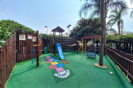 Apartamento à venda com 71m², 3 quartos e 1 vaga Apartamento à venda com 71m², 3 quartos e 1 vagaÁrea comum - Playground