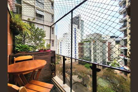 Varanda de apartamento à venda com 3 quartos, 166m² em Itaim Bibi, São Paulo