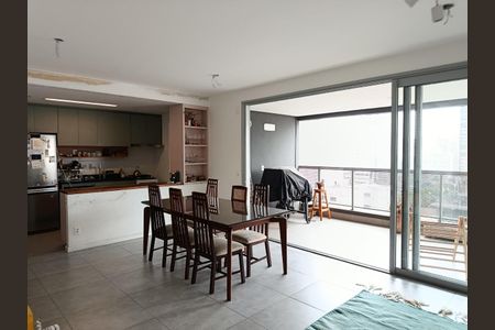 Sala de apartamento à venda com 3 quartos, 120m² em Jardim Paulistano, São Paulo