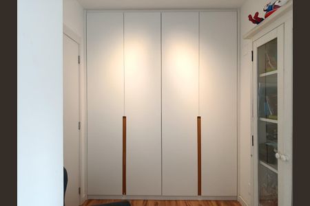 Apartamento para alugar com 120m², 3 quartos e 2 vagas Apartamento para alugar com 120m², 3 quartos e 2 vagasSuíte