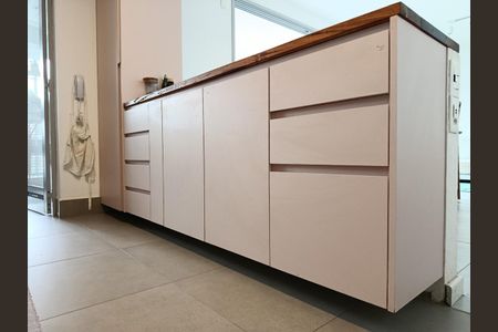 Apartamento para alugar com 120m², 3 quartos e 2 vagas Apartamento para alugar com 120m², 3 quartos e 2 vagasCozinha