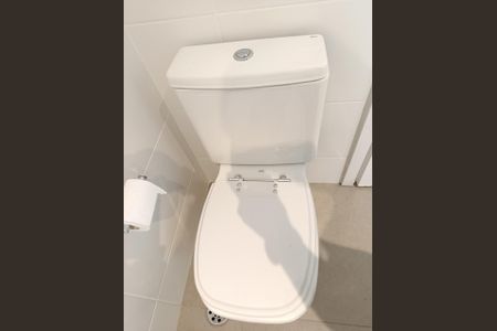 Apartamento para alugar com 120m², 3 quartos e 2 vagas Apartamento para alugar com 120m², 3 quartos e 2 vagasBanheiro da Suíte